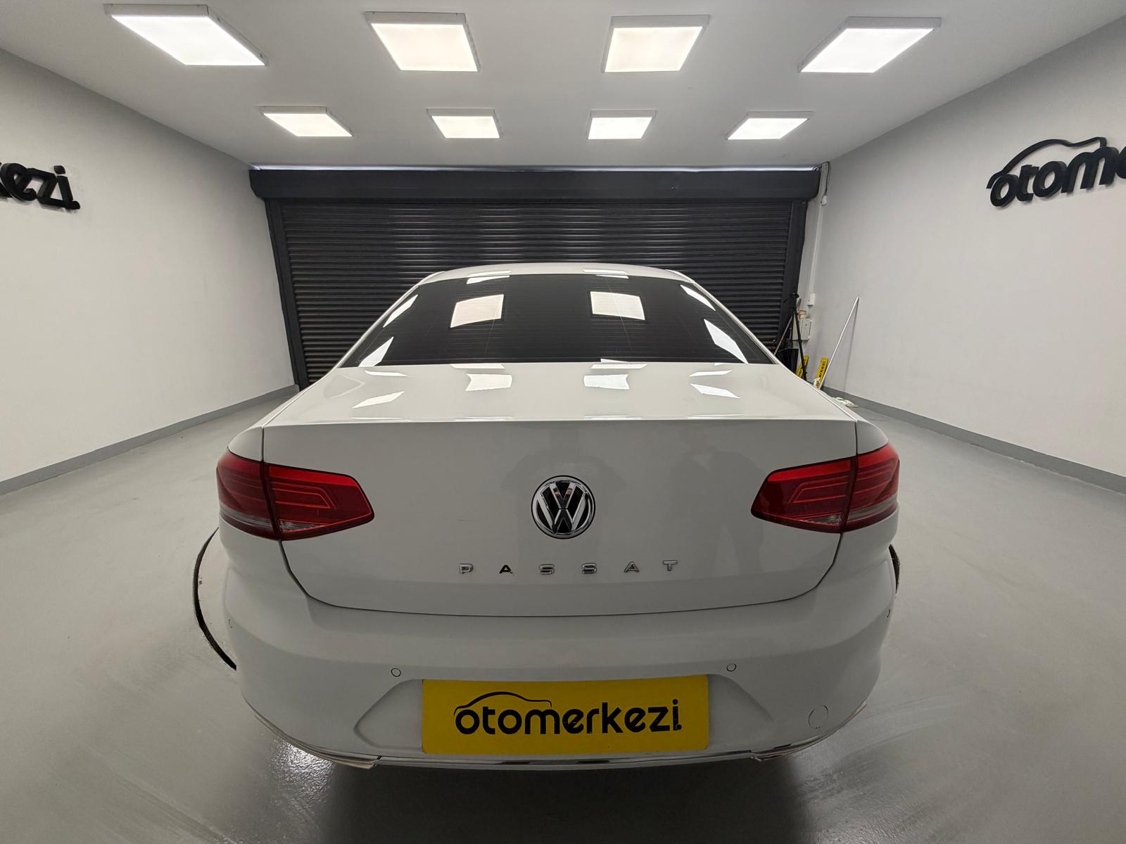 VOLKSWAGEN PASSAT 5